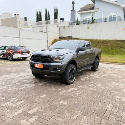 FORD RANGER 2.2 XLS 4X4 CD 16V DIESEL 4P AUTOMÁTICO